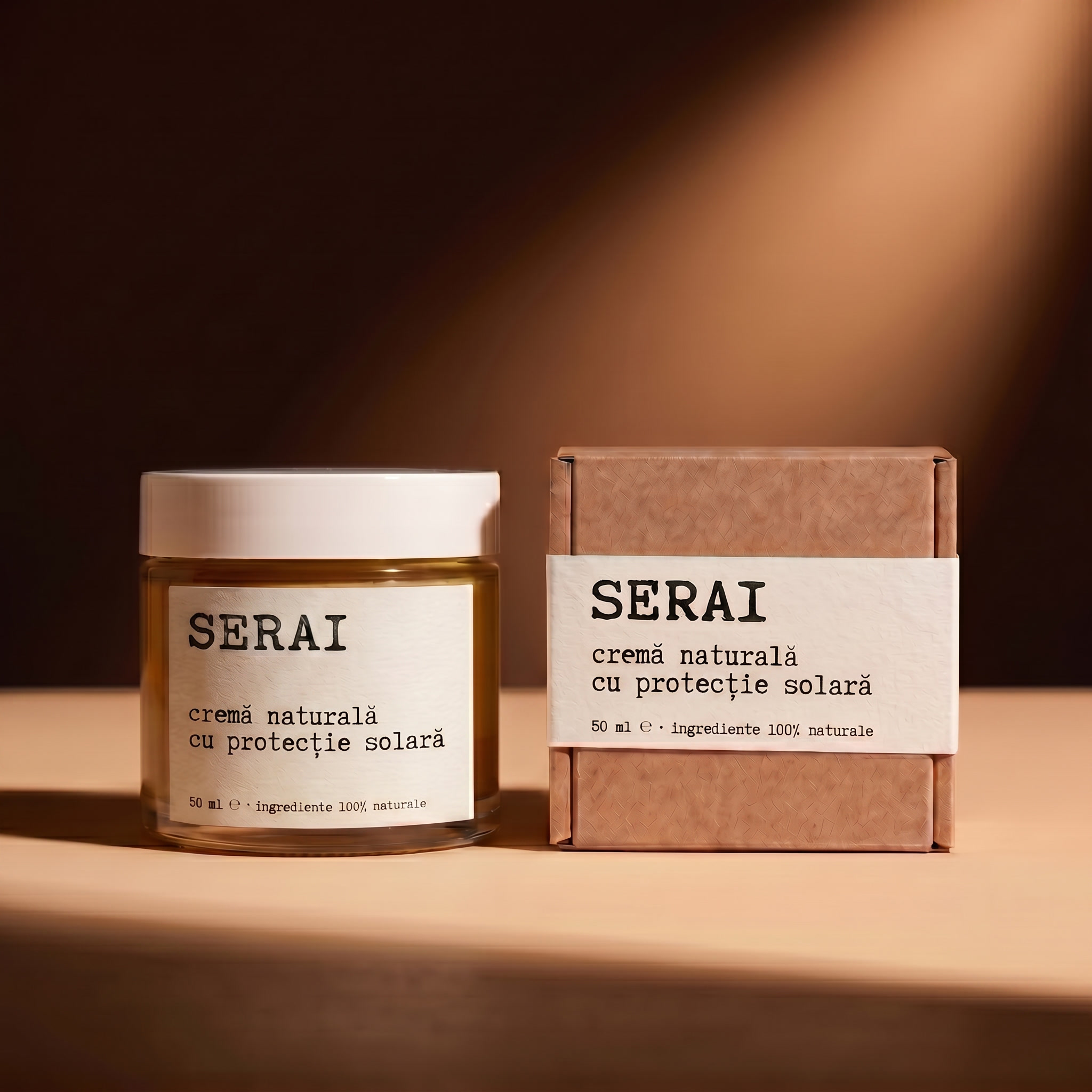 Cremă Naturală de Zi cu Protecție Solară